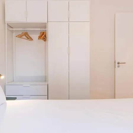 Apartment Paco De Arco Great T3 Apartment, Cp153 2º Perfect Spot In The Town Center Oeiras