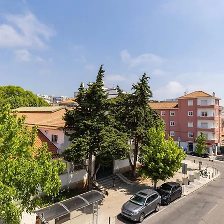 Apartment Paco De Arco Great T3 Apartment, Cp153 2º Perfect Spot In The Town Center *