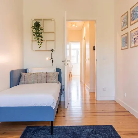 Apartment T3 In Town Center Close To The Sea Side