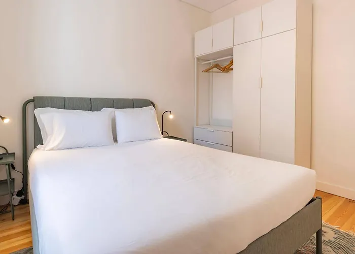 Paco De Arco Great T3 Apartment, Cp153 2º Perfect Spot In The Town Center *